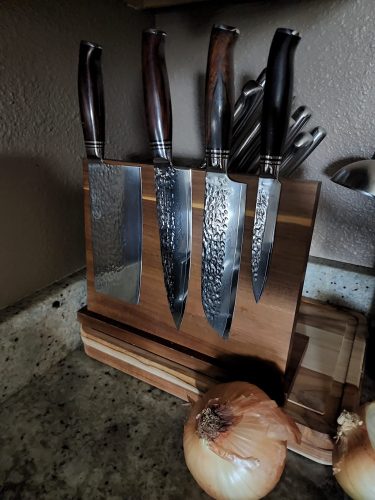 YARENH Cleaver Knife Set with Magnetic Block, Damascus Stainless Steel,73 Layers, 5 Piece Professional Sharp Kitchen Knife Set for Chef, Full Tang, Sandalwood Wood Handle photo review